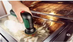 Bosch Universal Brush - Snoerloze Reiningsborstel -Schoonmaakartikelen Winkel 1200x688 2