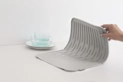 Brabantia SinkSide Afdruipmat - Siliconen - Mid Grey -Schoonmaakartikelen Winkel 1200x799 14