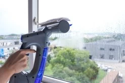 Swiss Pro+ Ruitenreiniger 3 In 1 WV 2 Blue Edition Window Vac - Ca. 120 M² - Waterzuiger - Incl. Smalle Zuigmond - Oplaadbaar - Raamwisser - Streeploos - Clicksystem - 2 Microvezeldoekjes - Met Sprayfunctie - Low Noise - Hepafilter 18 Swiss Pro+ Ruitenreiniger 3 In 1 WV 2 Blue Edition Window Vac - Ca. 120 M² - Waterzuiger - Incl. Smalle Zuigmond - Oplaadbaar - Raamwisser - Streeploos - Clicksystem - 2 Microvezeldoekjes - Met Sprayfunctie - Low Noise - Hepafilter -Schoonmaakartikelen Winkel 1200x799 51