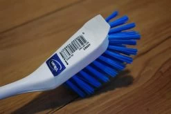 Vikan Design Afwasborstel 42893 Met Schraprand - 28 Cm - Wit Blauw - Geschikt Voor De Kleine Vaat - Onverslijtbaar - Bestand Tegen Kokend Heet Water 7 Vikan Design Afwasborstel 42893 Met Schraprand - 28 Cm - Wit Blauw - Geschikt Voor De Kleine Vaat - Onverslijtbaar - Bestand Tegen Kokend Heet Water -Schoonmaakartikelen Winkel 1200x800 26