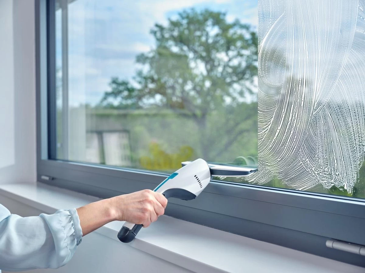 Leifheit Nemo - Set Raamreiniger En Badkamer Ruitenreiniger Met Gratis Wandhouder En Tweede Zuigmond 11 Leifheit Nemo - Set Raamreiniger En Badkamer Ruitenreiniger Met Gratis Wandhouder En Tweede Zuigmond - Afbeelding 9