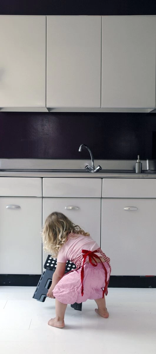 PUHLMANN - Inklapbare Kruk, JAMES, Plastic, Grijs, 22 Cm Hoog, Max 100 Kilo 5 PUHLMANN - Inklapbare Kruk, JAMES, Plastic, Grijs, 22 Cm Hoog, Max 100 Kilo - Afbeelding 3