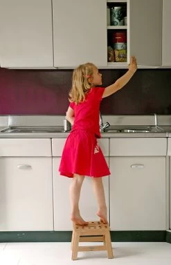 PUHLMANN - Inklapbare Kruk, JAMES, Hout, 23 Cm Hoog, Max 150 Kilo -Schoonmaakartikelen Winkel 774x1200 1