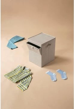 Brabantia Wasmand Met Deksel - Stapelbaar - 35 L - Grey 26 Brabantia Wasmand Met Deksel - Stapelbaar - 35 L - Grey -Schoonmaakartikelen Winkel 809x1200 4