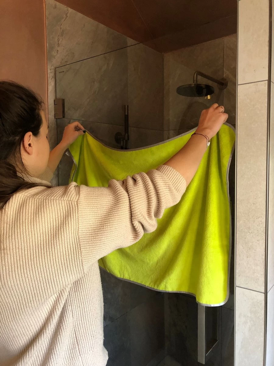 Microvezelstore.nl - Droogdoek Badkamer - Quick Dry / Fastdry Droogdoek - Groot 60x90cm - Grijs 4 Microvezelstore.nl - Droogdoek Badkamer - Quick Dry / Fastdry Droogdoek - Groot 60x90cm - Grijs - Afbeelding 2